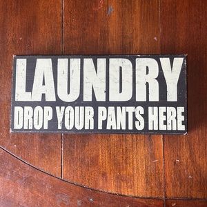 Laundry sign